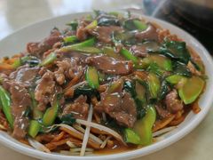 湿炒牛肉粿条-汕头郑记牛肉火锅店(中山总店)