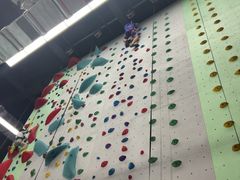 -蓝天攀岩-青少年训练(罗湖益田假日广场店)