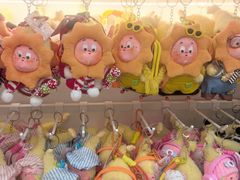 -义乌小商品批发市场(中国小商品城·篁园服装市场店)