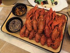 肥肥蒸虾-肥肥虾庄·金牌油焖大虾(江汉路黄鹤楼联名店)