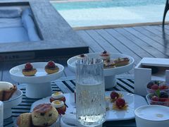 -瑰丽酒店·海吧·天际下午茶·现场DJ·天台酒吧