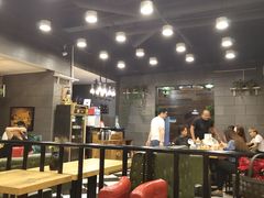 大堂-愉肴麻辣香锅(中山路店)