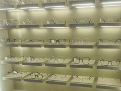 -宝视达眼镜(辉县瑞成广场店)