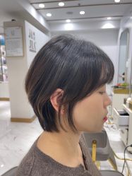 -镁连社·美联社