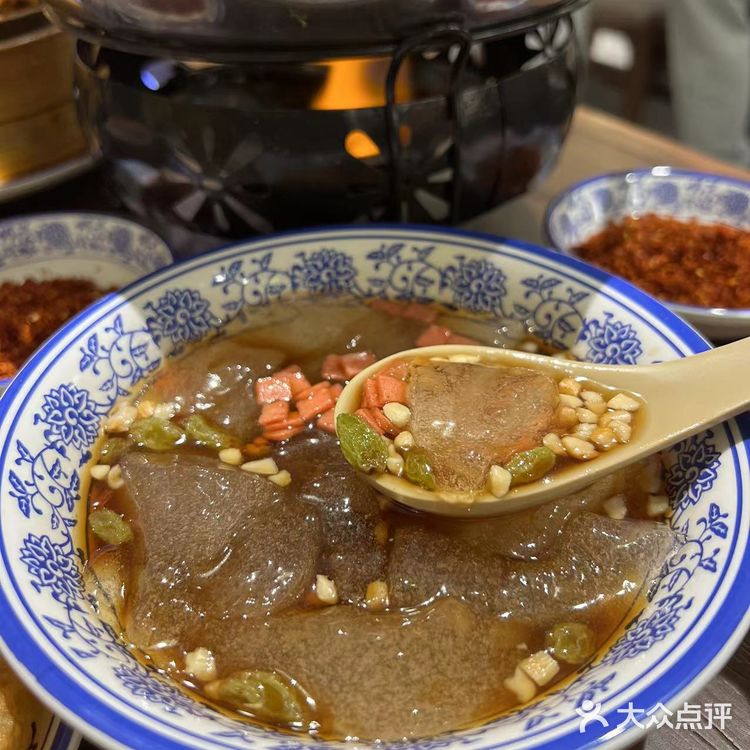 杭州探店|乐山美食翘脚牛肉开到杭州来啦