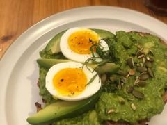 牛油果泥-Egg•Allday Brunch(襄阳北路店)