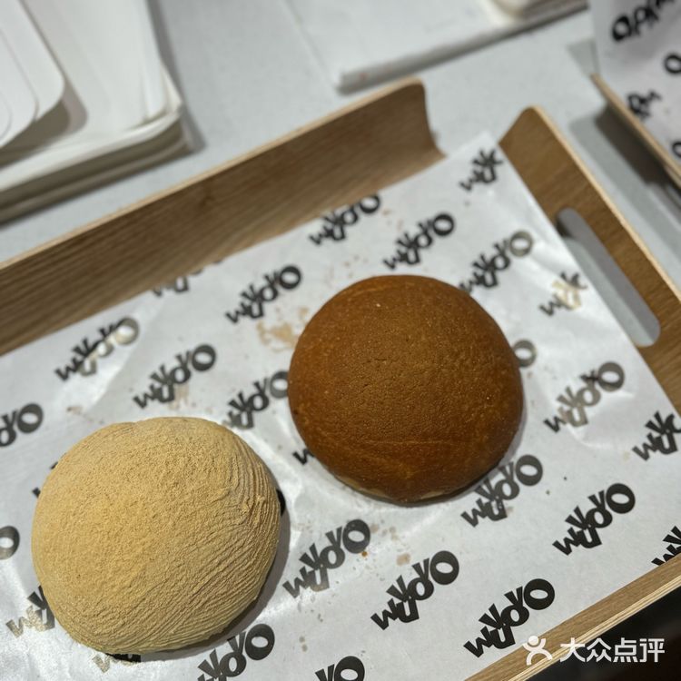司乎也有红豆奶油包了
