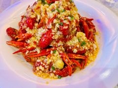 -肥肥虾庄·金牌油焖大虾(首义路店)