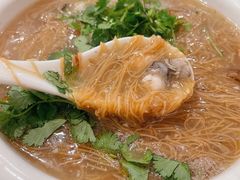 蚵仔大肠面线-光头匠