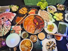 -唯爱KTV聚会餐厅(仙林东城汇店)