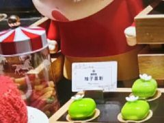 -雍容荟帝王蟹活龙虾展台自助(IFS黑金店)