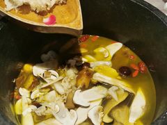 -野·大山里野生菌石锅土鸡(益田假日店)