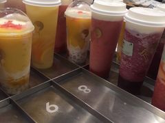 -喜茶(杭州滨江宝龙店)