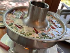 -Chom Cafe and Restaurant