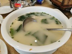 沙白芥菜豆腐汤-鹏城人家海鲜酒家·23年老字号(较场尾店)