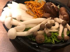 -呷哺呷哺 小火锅 (浦东新欧尚超市店)