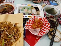 -赵财财·肠粉·煲仔饭(华润万象城店)