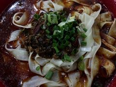 -雷祖芳老妈蹄花店