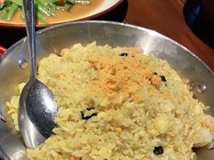 菠萝炒饭-Local泰莲庭(虹鳟鱼店)
