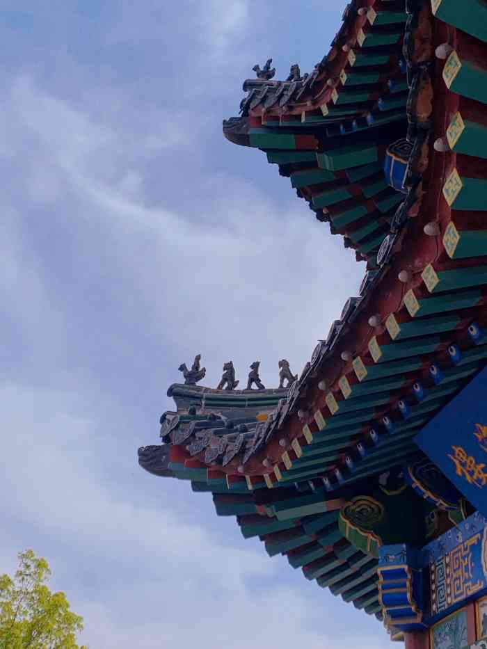 李村公园-"李村标志性地点,公交站点的话不熟悉的李沧.