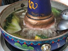 -毛辣果·贵州红酸汤牛肉火锅(西单店)