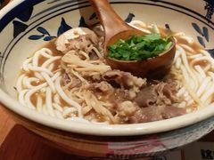 -鑫花溪牛肉米粉(东环大润发店)