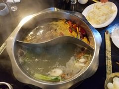 -百口川老火锅(西科大新区店)