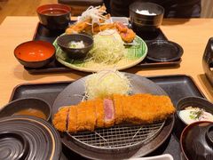 -牛カツ京都勝牛(河原町蛸薬師店)