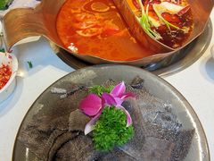 -墨居上隐·院子里火锅(峨眉店)