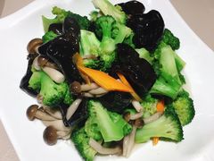 养生小炒-老码头黑皮肘子锅包肉(赣水路店)