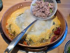 -洱火云南酸菜牛肉火锅(石景山当代商城店)