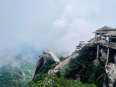 -罗田薄刀峰风景区