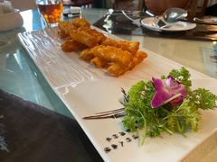 -丝路天山酒店(国际大巴扎店)