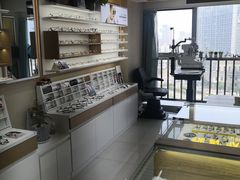 -视野联行眼镜·蔡司·控优点授权(长白万象汇店)