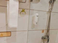 -维也纳3好酒店(深圳宝安海雅缤纷城店)
