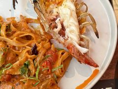 -Chom Cafe and Restaurant