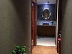 -莱蔻·圣灸堂·推拿艾灸(天山店)