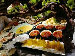 -临界音乐酒馆·小龙虾·江湖菜(华熙LIVE·鱼洞店)