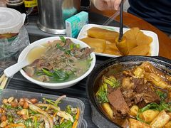 啫啫煲仔粉-珍珍小食店(西华路店)