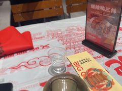 -肥肥虾庄·金牌油焖大虾(杨园滨江时代walk店)