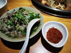 -大众跷脚牛肉馆·非遗传承单位(峨眉山店)