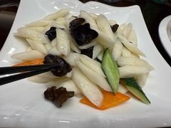 -喜乐餐厅•灯笼虾球首创者•本地小海鲜(二马路店)