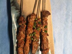 烤羊肉串-千岛蚝高压锅生蚝·人参火锅(白云万达店)