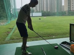 -仙霞高尔夫练习场-停车场