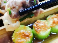 -胡须哥网红竹筒菜