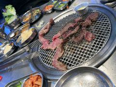 -哈哈碳都·牛肋条无限自助烤肉(台江万达店)