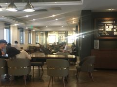 大堂-星巴克臻选(广州沙面店)