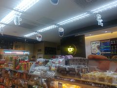 -全家便利店(王府井大街店)