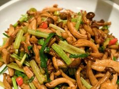 -鑫巴蜀小镇 · 水煮鱼专研店(玉桥店)