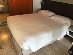-上海品尊辉盛名致精品酒店公寓